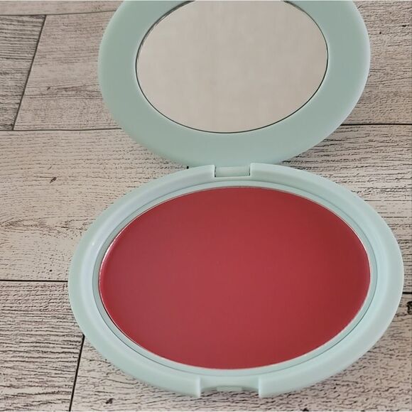 Tarte Sea Breezy Cream Blush in Berry Bliss - Picture 3 of 6